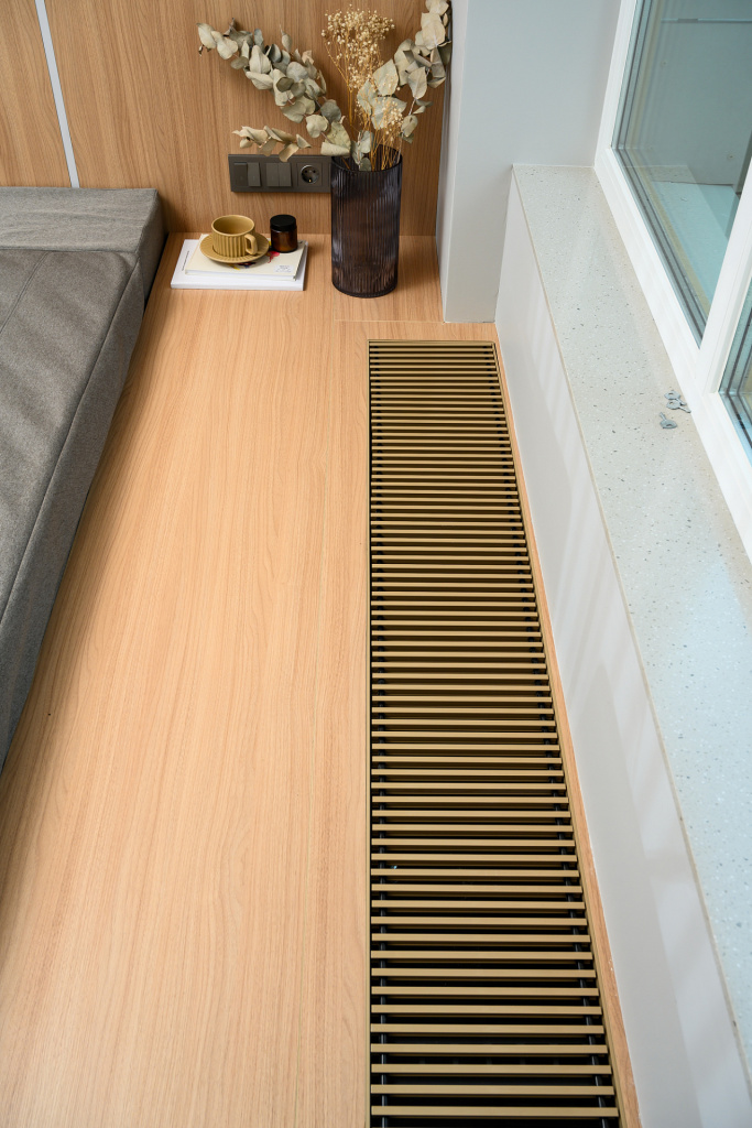 Радиаторы KZTO для панорамных окон — фото